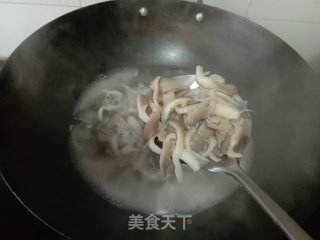 拌仄菇的做法步调：3