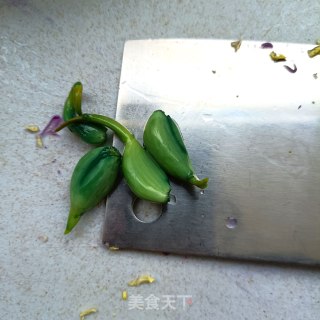 紫苦蓝拌鸽胸肉的做法步调：5