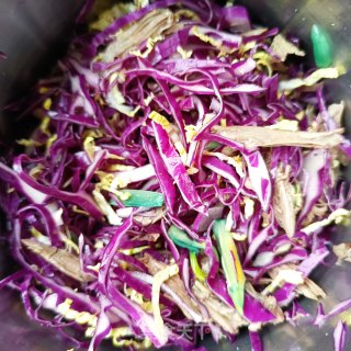 紫苦蓝拌鸽胸肉的做法步调：10