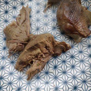 紫苦蓝拌鸽胸肉的做法步调：7