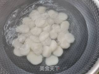 荠菜炒年糕的做法步调：3