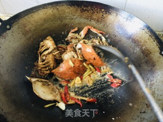 葱姜蟹的做法步调：4