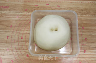 一股辫牛奶里包的做法步调：6