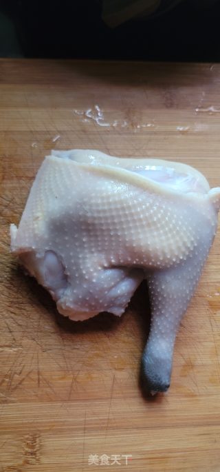 蒸滑鸡的做法步调：1