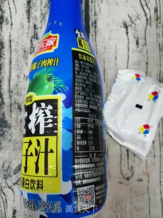 椰汁兔子冻的做法步调：2