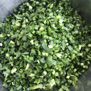 韭菜鸡蛋火饺的做法步调：3