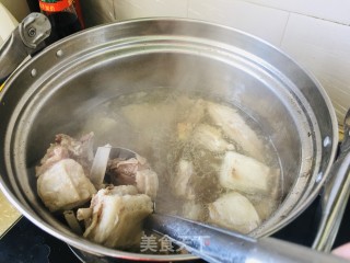 羊肉炖萝卜的做法步调：3