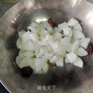 白烧利剑萝卜的做法步调：5