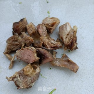 西兰花拌酱护心肉的做法步调：6