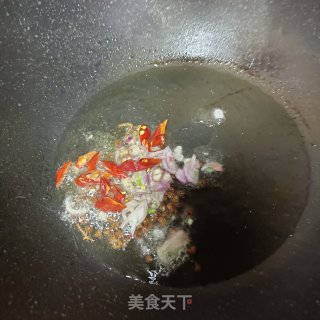 喷鼻辣虾的做法步调：4