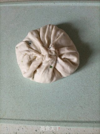 脚抓饼韭菜盒子（皮薄馅年夜）的做法步调：12