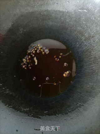 脚抓饼韭菜盒子（皮薄馅年夜）的做法步调：5