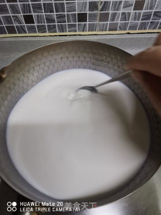 姜碰奶的做法步调：5