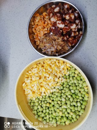 五彩饭的做法步调：1