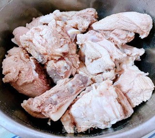 #酸甜蜜食#话梅排骨的做法步调：6