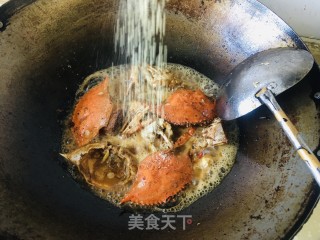 葱姜蟹的做法步调：8