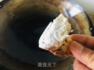 葱姜蟹的做法步调：2