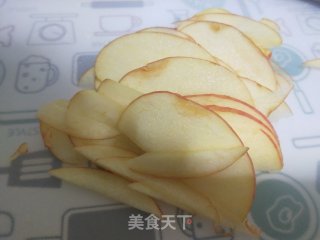 苹果蛋挞的做法步调：1