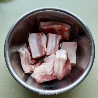 熏五花肉的做法步调：2