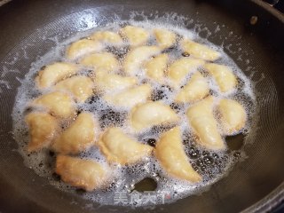 广式角仔（油角）的做法步调：14