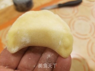 广式角仔（油角）的做法步调：8
