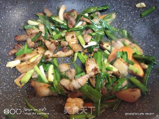 五花肉烧豆腐的做法步调：4