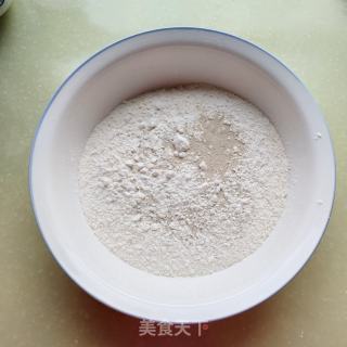 枣花馒头的做法步调：1