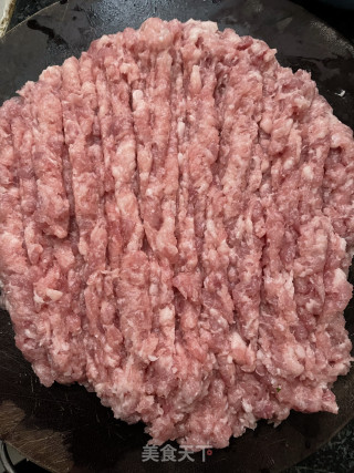 煎酿油豆腐的做法步调：1