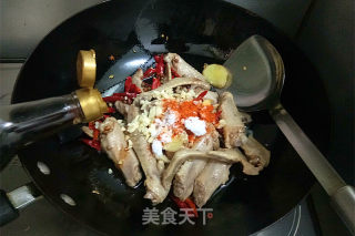 热吃鸭翅的做法步调：8
