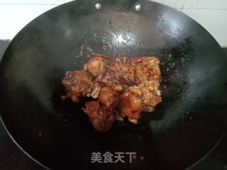 喷鼻辣猪蹄的做法步调：11