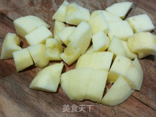 核桃白枣苹果汤的做法步调：2