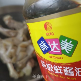 酸萝卜炖年夜鹅的做法步调：15