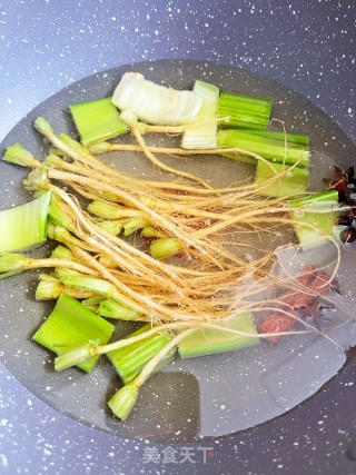 全能凉拌油的做法步调：1