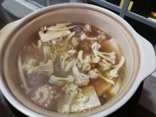 围着水炉吃暖锅的做法步调：5