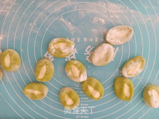 利剑菜饺子的做法步调：8