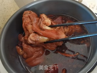 卤猪蹄的做法步调：14