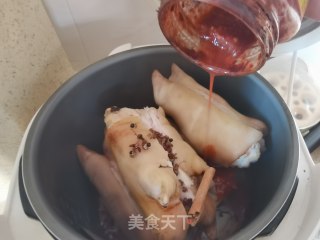 卤猪蹄的做法步调：7