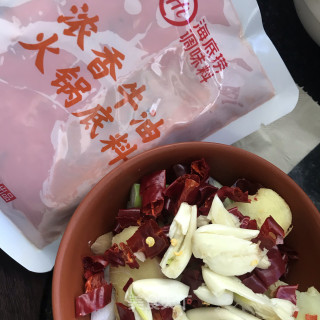 便宜麻辣暖锅的做法步调：1