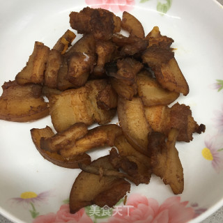 五花肉炒包心菜的做法步调：2