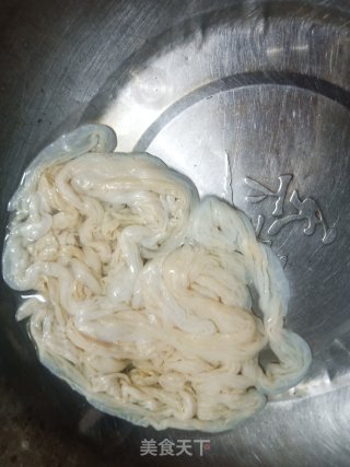 便宜糯米肠的做法步调：1