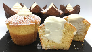 星巴克卡斯特推蛋糕，齐蛋法建造，浓浓喷鼻气鼓鼓，奶油甘美。的做法步调：22