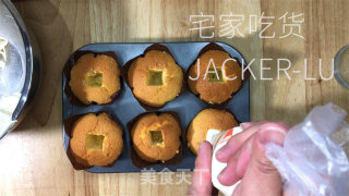 星巴克卡斯特推蛋糕，齐蛋法建造，浓浓喷鼻气鼓鼓，奶油甘美。的做法步调：18