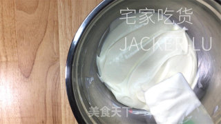 星巴克卡斯特推蛋糕，齐蛋法建造，浓浓喷鼻气鼓鼓，奶油甘美。的做法步调：17