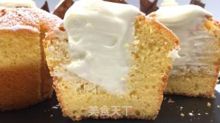 星巴克卡斯特推蛋糕，齐蛋法建造，浓浓喷鼻气鼓鼓，奶油甘美。的做法步调：20
