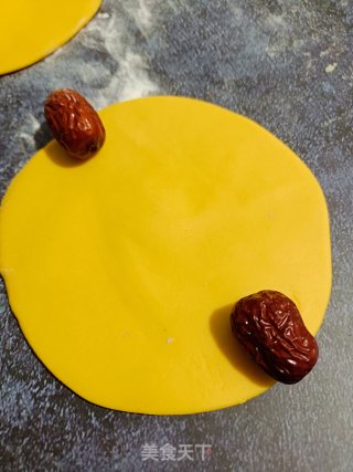 枣花馒头的做法步调：3