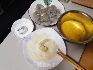 坚炸虾仁的做法步调：4
