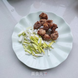 豆腐藕丸汤的做法步调：3