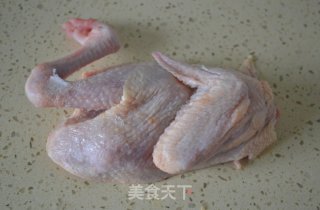 干煸辣子鸡的做法步调：1