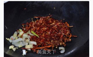 干煸辣子鸡的做法步调：6