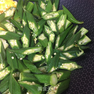鸡蛋炒春葵的做法步调：6